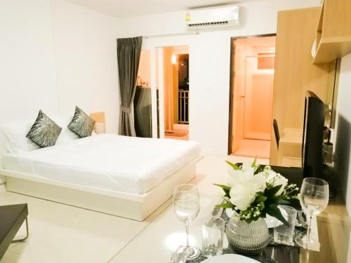iStay Supalai Downtown 10 mins to Phuket Old Town iStay Supalai Downtown 10 mins to Phuket Old Town