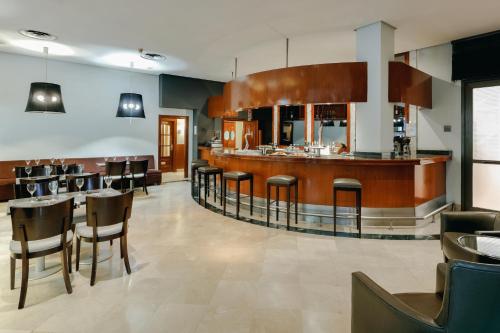 Hotel NH Zaragoza Centro