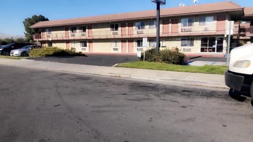 Baymont by Wyndham Coalinga in Coalinga (CA)