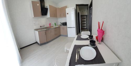 Omsk apartment Красный путь 103! С видом на Иртыш - image 2