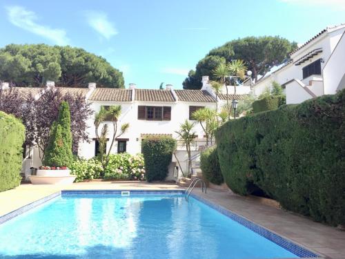 Casa adosada a 1 minuto andando de la playa gîte à louer Platja de Torre Valentina