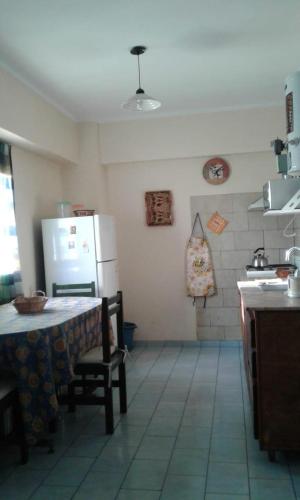 One-Bedroom Apartment image 7
