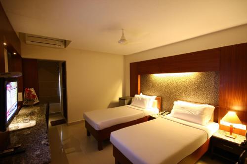 Hotel Crescent Crest Sriperumbudur photo 4