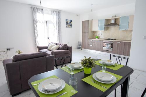 Seafront Room, Msida