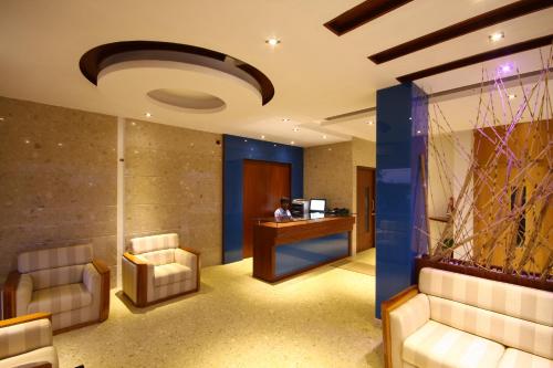 Hotel Crescent Crest Sriperumbudur photo 3