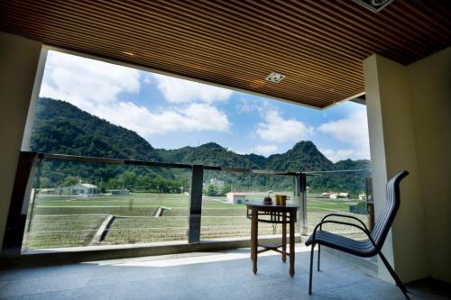 陽台/露台, 巧克力雲莊民宿 (Schokolake B & B) near 梨山風景區