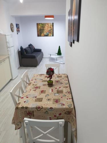 Topaz Central Apartment