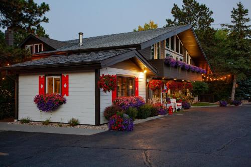 A szálláshely kívülről, Bavarian Inn, Black Hills in Custer (Dél-Dakota)