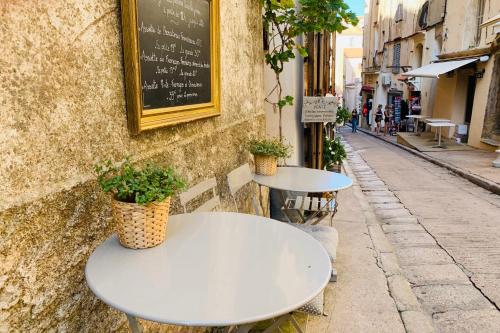 Location adorable villa 2 chambres les pieds dans l'eau Bonifacio