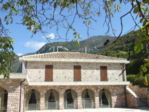 sette archi country house