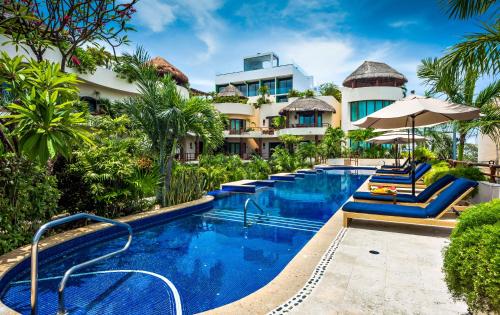 Porto Playa Condo Hotel and Beach Club