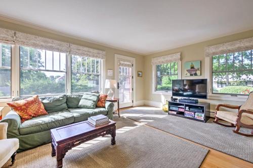 Southwest Harbor Home-3 Min to Acadia Natl Park