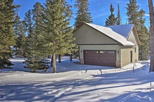 The Gathering Place Home with Hot Tub by Deer Mtn! Lead South Dakota
