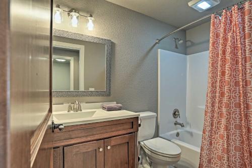 The Gathering Place Home with Hot Tub by Deer Mtn! - image 5