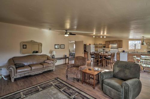 Grandmas Upstairs Elite Suite with Panoramic Views - main image
