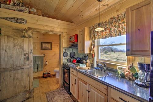 Valley View Cabin Near Branson and Table Rock Lake in Omaha, USA