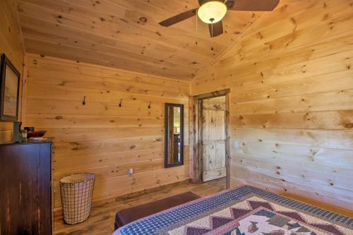 Valley View Cabin Near Branson and Table Rock Lake in Omaha, USA