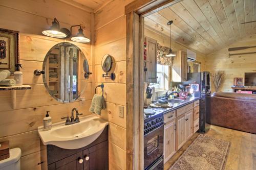 Cabin Close to Branson and Table Rock Lake! - image 2