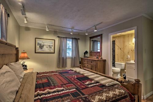 Beech Mtn Home -Fireplace Deck Trail Access - image 2