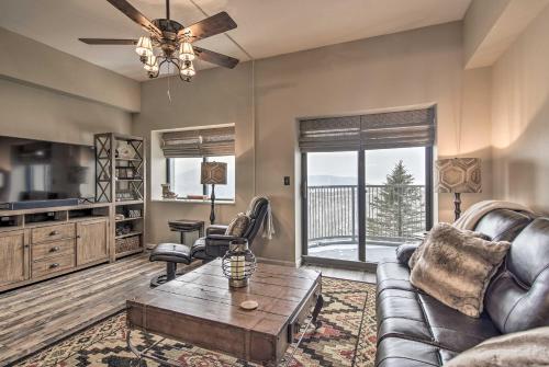 Sugar Mountain Condo with Pool Hot Tub and Views - image 7