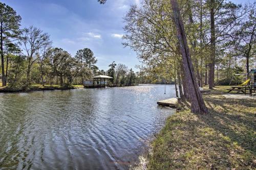 Waterfront Foley Area Home - 15 Mi to Gulf! - main image