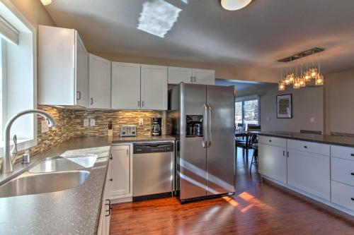 Rochester Home with Deck 5 Min to Mayo Clinic! - image 12