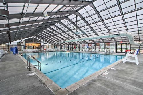 Pet-Friendly Resort Condo 3 Mi to Branson Landing! - main image