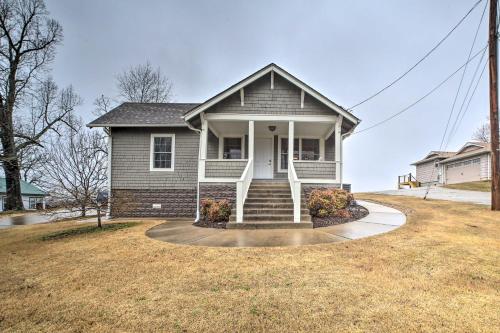 Riverfront Arkansas Retreat Near Fishing & Hiking! in Kotera (AR)