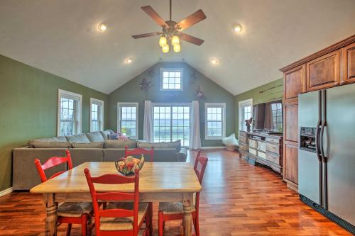 Riverfront Arkansas Retreat Near Fishing & Hiking! in Kotera (AR)