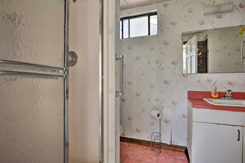 Cottage with Private Pool - Walk to Lake Wales! - image 8