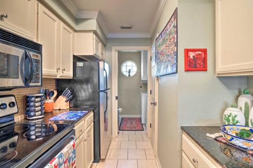 Lakefront Lago Vista Condo with Resort Amenities - image 5