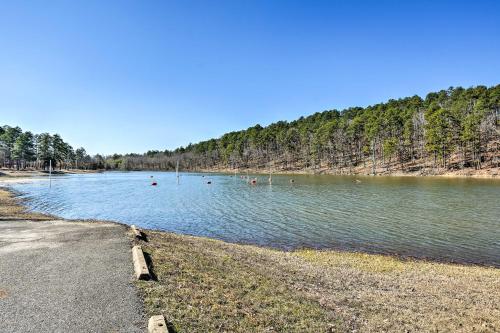 Murfreesboro Cabin with Fire Pit-by Lake Greeson - image 3