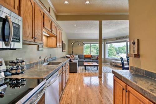 Lincoln Family Condo 2 Mi to Loon Mountain Resort in 林肯市中心