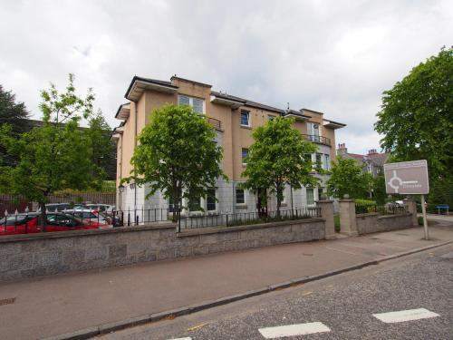 Two-Bedroom Apartment - Queens Road Mansions