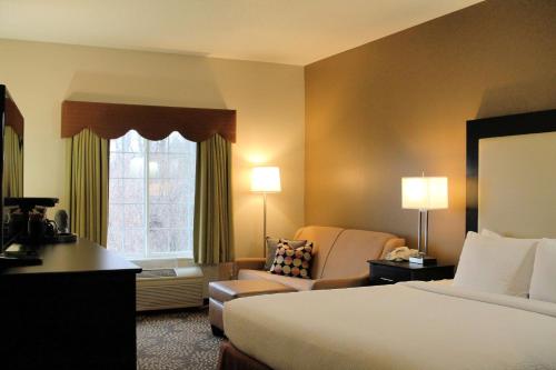 Best Western Plus Des Moines West Inn & Suites