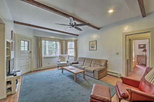 Vineyard Haven House - Easy Access to Beaches - image 2