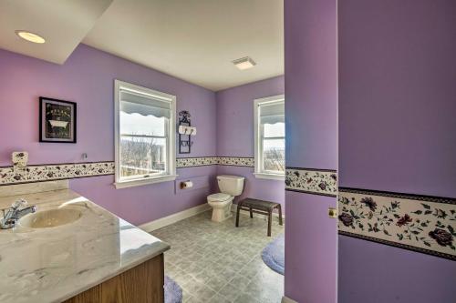 Hilltop Scenic View Lodging in New Holland! - image 2