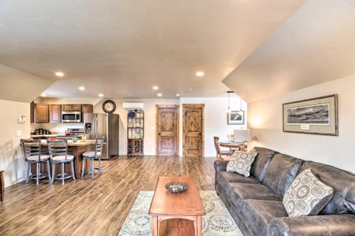 Updated Apt on 5 Pvt Acres, 20 Mins to Glacier NP! - Apartment - Kalispell
