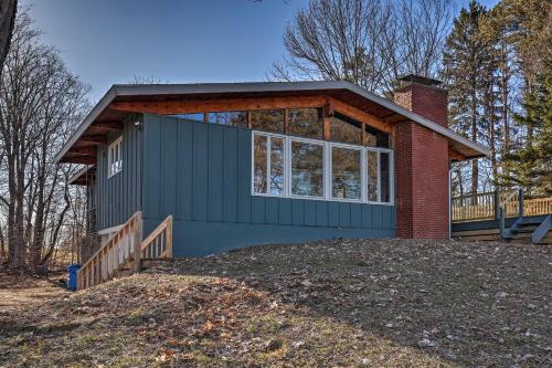 Renovated and Cozy Cottage on Cayuga Lake Wine Trail