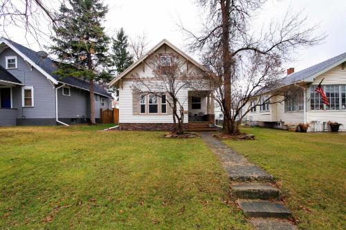 Pet-friendly Great Falls Home Walk to Downtown! - image 8