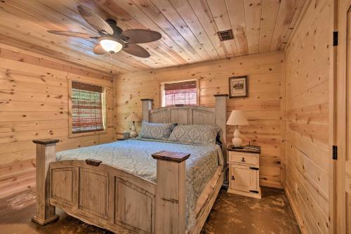 Cabin w/ Hot Tub - Near Broken Bow Lake & Hiking!, Broken Bow (foto 11)