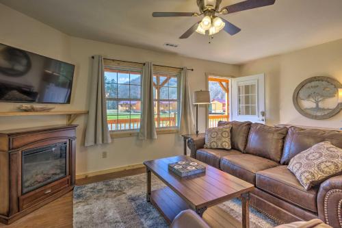 Brand New Smoky Mtn Cabin by Tuckasegee River - image 2
