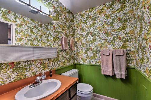 Ski Condo with Beach Access and 2 Mi to Diamond Peak! - image 8