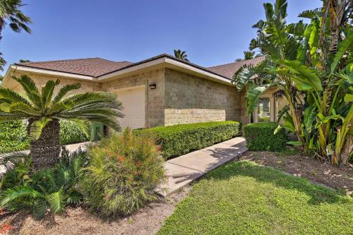 Condo on Golf Course - 10 Mi to South Padre Island in Laguna Vista (TX)