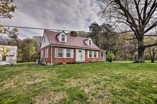 Troutville Home by Blue Ridge Pkway and Roanoke - image 4