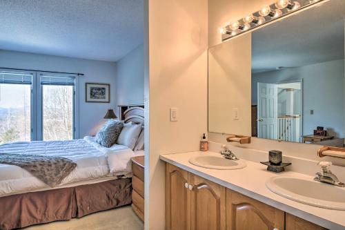 Updated Condo Next to Burke Mountain Bike Trails!