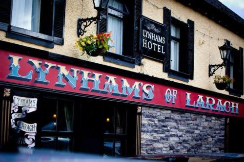 Lynhams Hotel - image 2