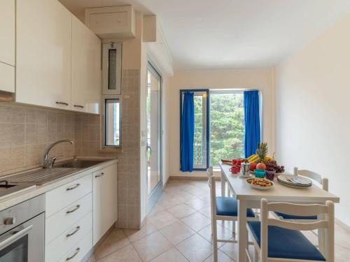 Bright Apartment Near The Beach In Otranto - image 9