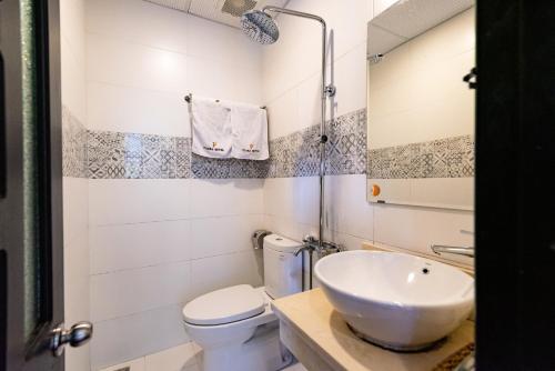 Superior Double Room room in Flora Hotel Hue