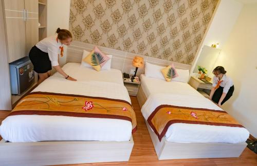 Deluxe Twin Room image 5